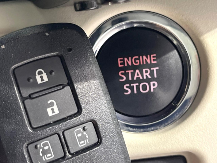 2021 Toyota Noah 3BA-ZRR80W (UW-69f56beff36f8)[5]