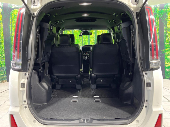 2021 Toyota Noah 3BA-ZRR80W (UW-69f56beff36f8)[11]