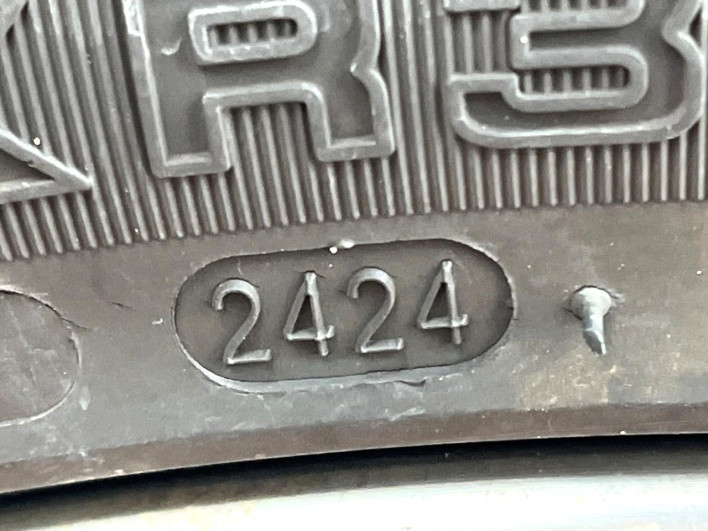 2014 Nissan Skyline DBA-ZV37 (UW-69f56bf3e3315)[16]