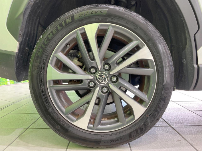 2022 Toyota Corolla Cross 6AA-ZVG11 (UW-69f56bf40a3d3)[19]