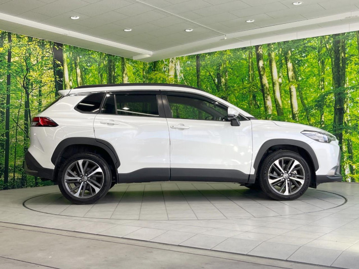2022 Toyota Corolla Cross 6AA-ZVG11 (UW-69f56bf40a3d3)[9]