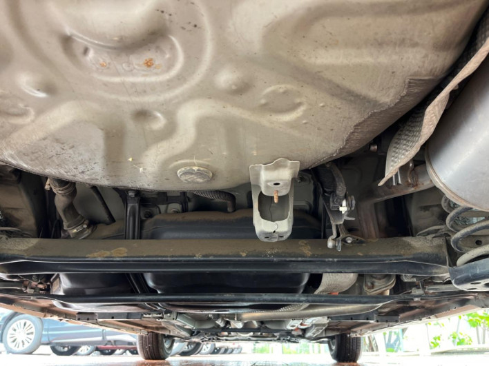 2015 Toyota Prius DAA-ZVW30 (UW-69f56bf904ad3)[27]