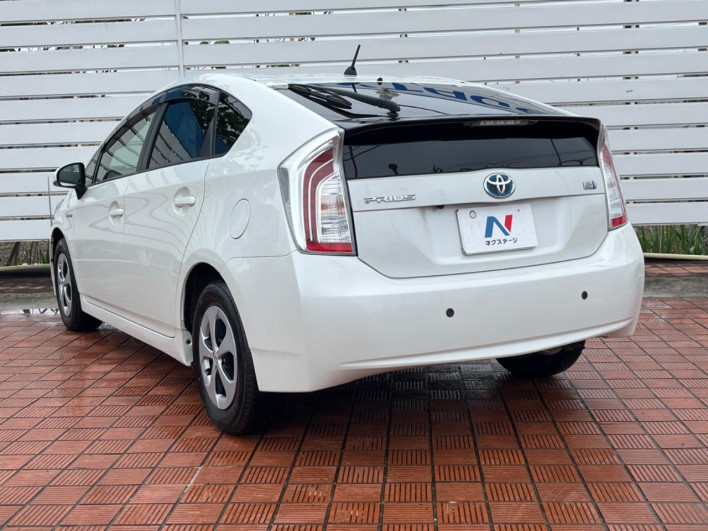 2015 Toyota Prius DAA-ZVW30 (UW-69f56bf904ad3)[24]