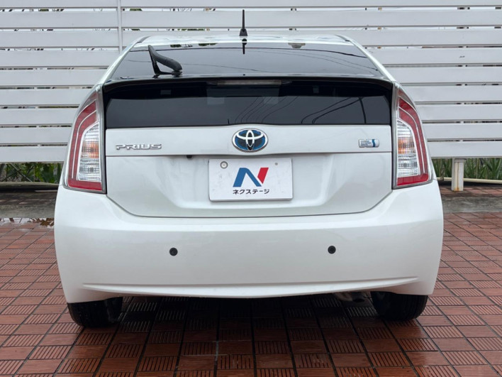 2015 Toyota Prius DAA-ZVW30 (UW-69f56bf904ad3)[23]