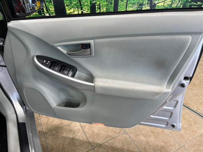 2013 Toyota Prius DAA-ZVW30 (UW-69f56bf9ebb8b)[8]