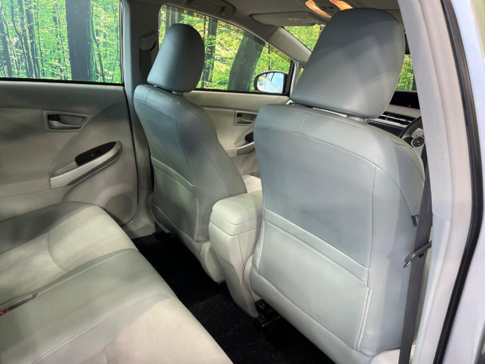 2013 Toyota Prius DAA-ZVW30 (UW-69f56bf9ebb8b)[12]