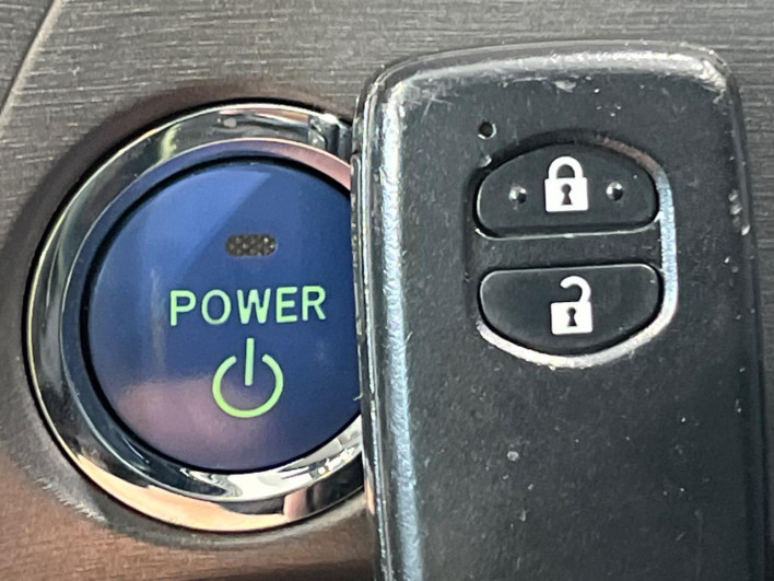 2013 Toyota Prius DAA-ZVW30 (UW-69f56bf9ebb8b)[25]