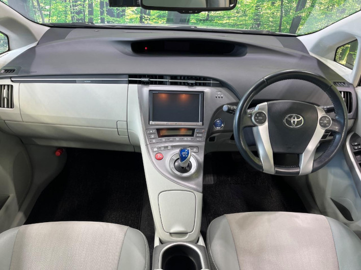 2013 Toyota Prius DAA-ZVW30 (UW-69f56bf9ebb8b)[20]