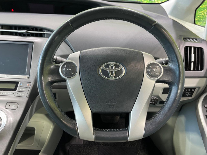 2013 Toyota Prius DAA-ZVW30 (UW-69f56bf9ebb8b)[21]