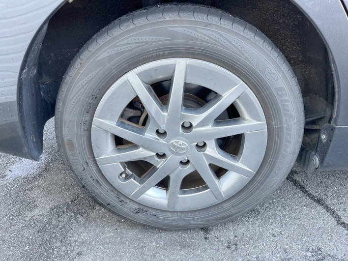 2014 Toyota Prius α DAA-ZVW41W (UW-69f56bfadda36)[10]