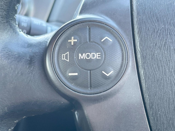 2014 Toyota Prius α DAA-ZVW41W (UW-69f56bfadda36)[25]