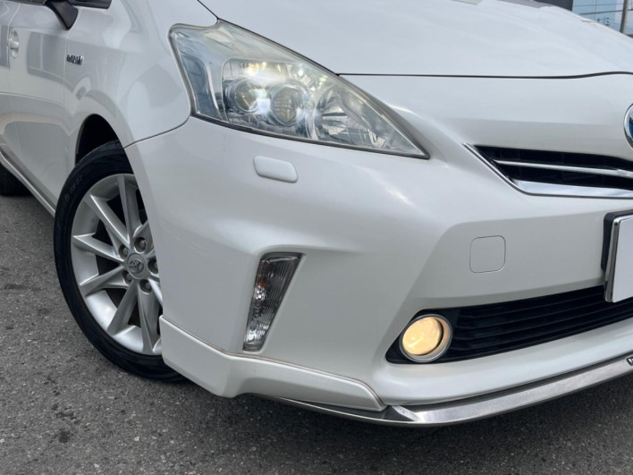 2011 Toyota Prius α DAA-ZVW41W (UW-69f56bfb2f888)[11]