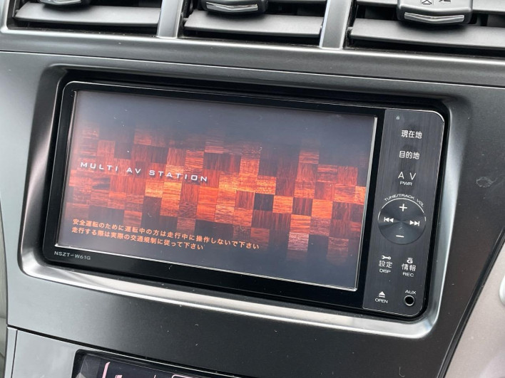 2011 Toyota Prius α DAA-ZVW41W (UW-69f56bfb71882)[9]