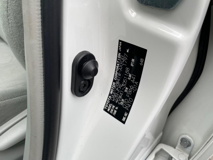 2011 Toyota Prius α DAA-ZVW41W (UW-69f56bfb71882)[1]