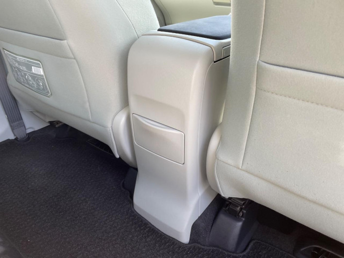 2012 Toyota Prius α DAA-ZVW41W (UW-69f56bfb8950a)[15]