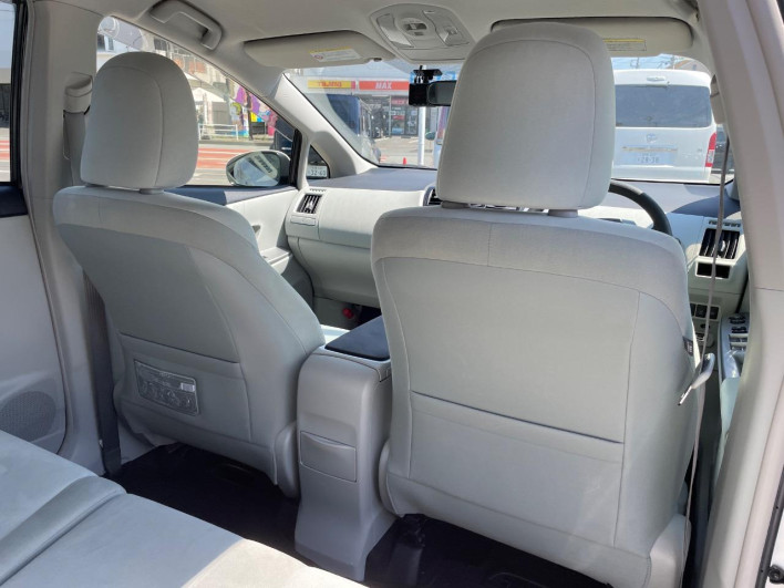 2012 Toyota Prius α DAA-ZVW41W (UW-69f56bfb8950a)[13]
