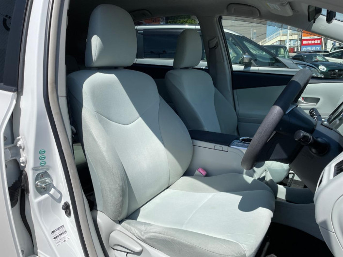 2012 Toyota Prius α DAA-ZVW41W (UW-69f56bfb8950a)[10]