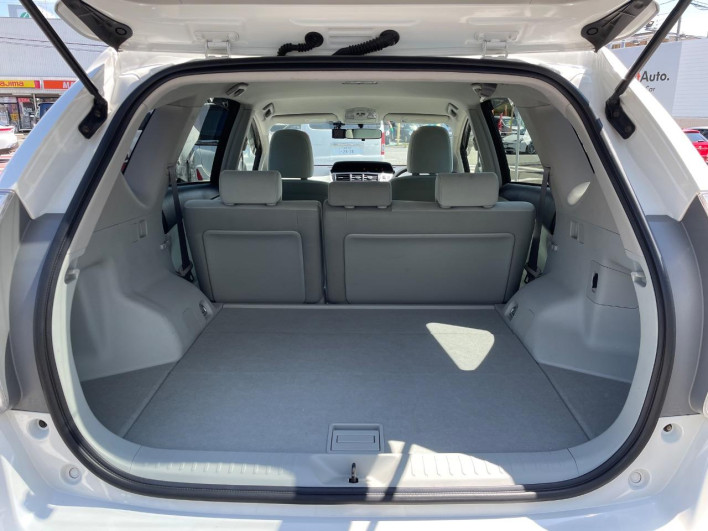 2012 Toyota Prius α DAA-ZVW41W (UW-69f56bfb8950a)[25]