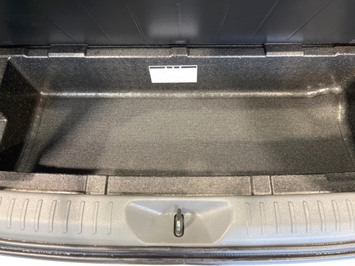 2013 Toyota Prius α DAA-ZVW41W (UW-69f56bfbec20b)[27]