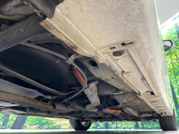 2013 Toyota Prius α DAA-ZVW41W (UW-69f56bfbec20b)[24]