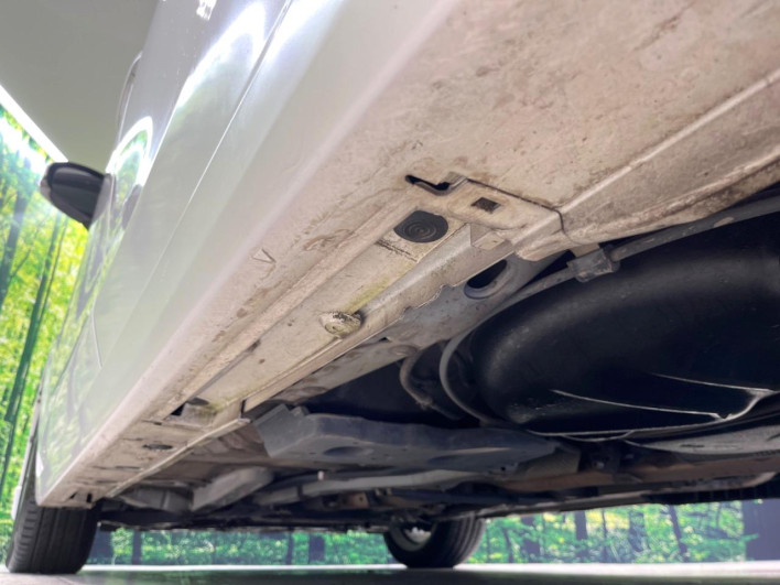 2013 Toyota Prius α DAA-ZVW41W (UW-69f56bfbec20b)[21]