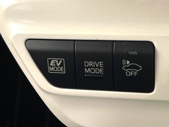 2016 Toyota Prius DAA-ZVW50 (UW-69f56bfd25807)[23]