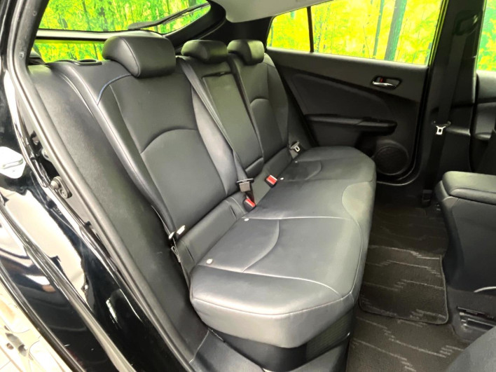 2016 Toyota Prius DAA-ZVW50 (UW-69f56bfd25807)[28]