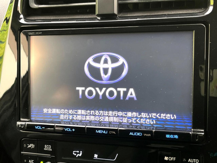 2016 Toyota Prius DAA-ZVW50 (UW-69f56bfd25807)[21]