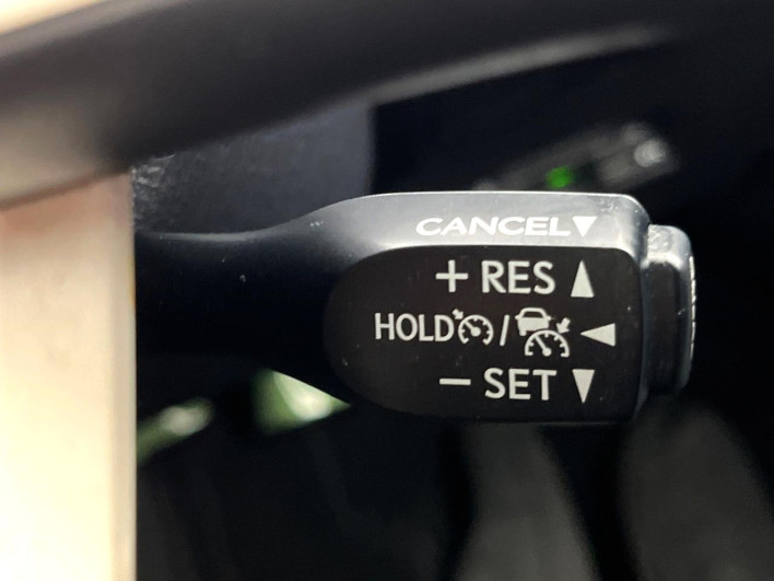 2016 Toyota Prius DAA-ZVW50 (UW-69f56bfd25807)[16]