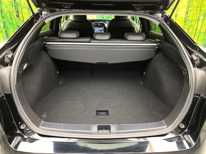2016 Toyota Prius DAA-ZVW50 (UW-69f56bfd25807)[29]