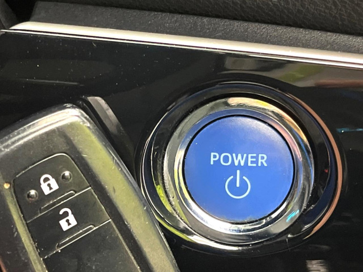 2016 Toyota Prius DAA-ZVW50 (UW-69f56bfd25807)[8]