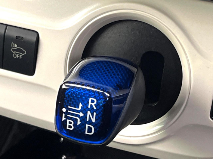 2016 Toyota Prius DAA-ZVW50 (UW-69f56bfd25807)[22]