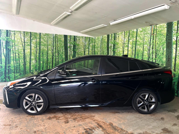 2020 Toyota Prius 6AA-ZVW51 (UW-69f56c0033d81)[15]