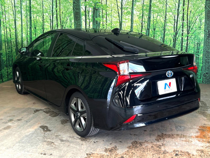 2020 Toyota Prius 6AA-ZVW51 (UW-69f56c0033d81)[26]