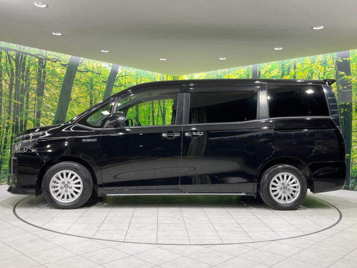 2015 Toyota Voxy DAA-ZWR80G (UW-69f56c0587219)[11]