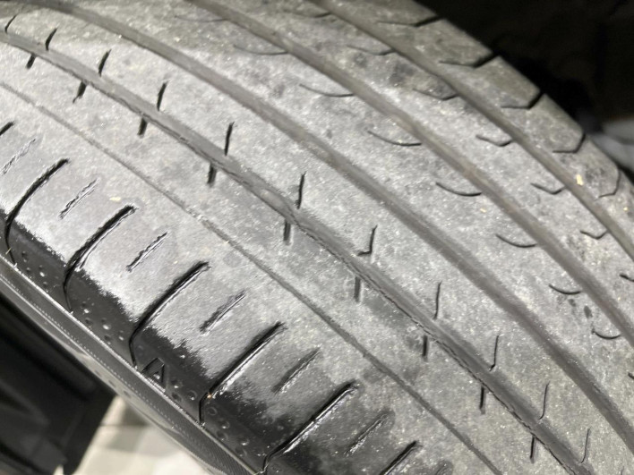 2015 Toyota Voxy DAA-ZWR80G (UW-69f56c0587219)[23]