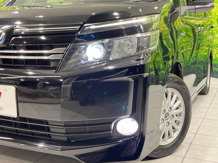 2015 Toyota Voxy DAA-ZWR80G (UW-69f56c0587219)[19]