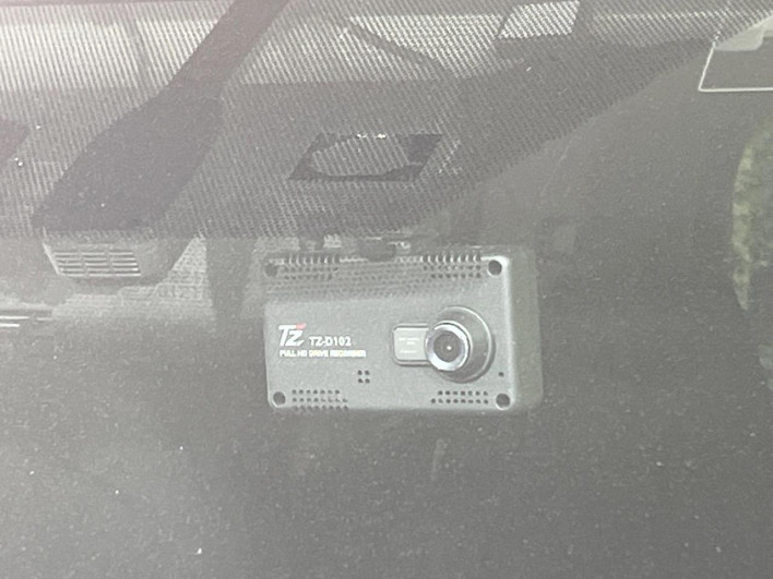 2015 Toyota Voxy DAA-ZWR80G (UW-69f56c0587219)[4]