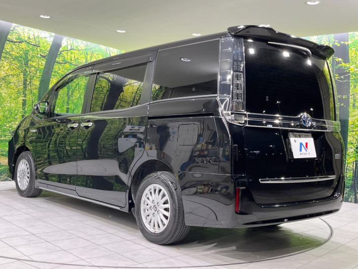 2015 Toyota Voxy DAA-ZWR80G (UW-69f56c0587219)[12]