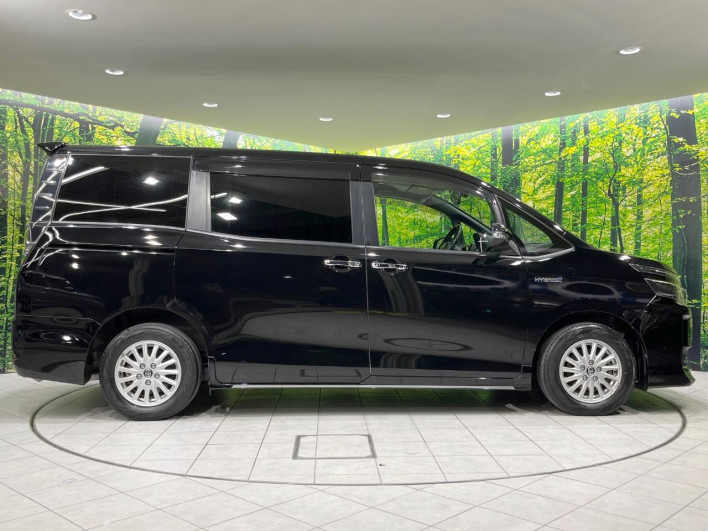 2015 Toyota Voxy DAA-ZWR80G (UW-69f56c0587219)[15]