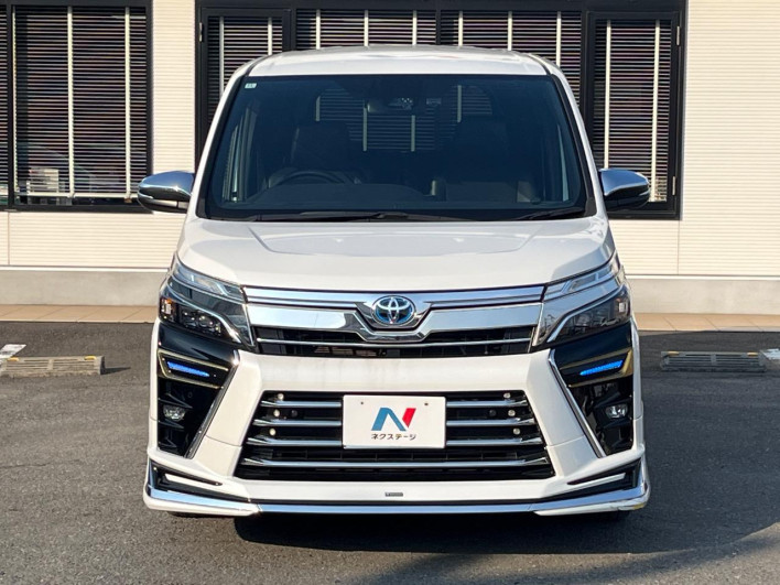 2020 Toyota Voxy 6AA-ZWR80W (UW-69f56c07c9695)[6]