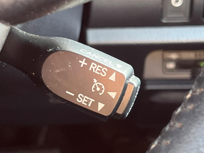 2020 Toyota Voxy 6AA-ZWR80W (UW-69f56c07c9695)[22]