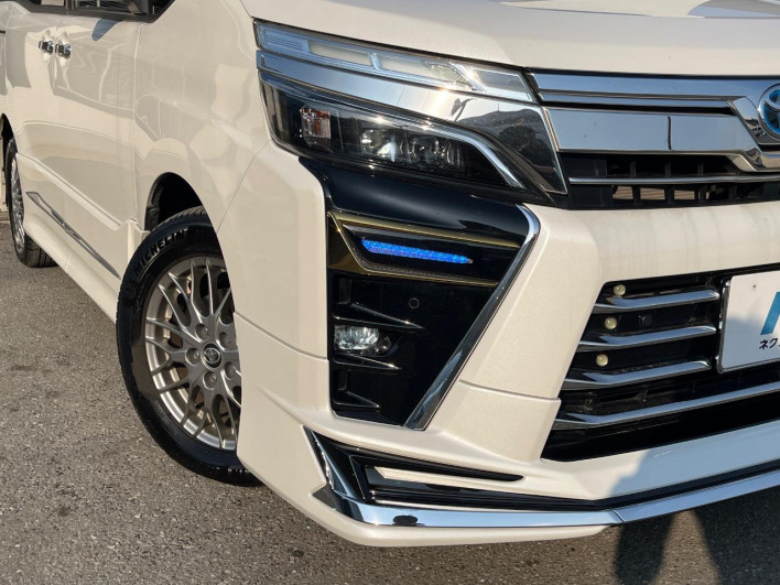 2020 Toyota Voxy 6AA-ZWR80W (UW-69f56c07c9695)[10]