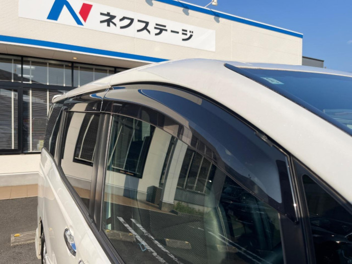 2020 Toyota Voxy 6AA-ZWR80W (UW-69f56c07c9695)[14]