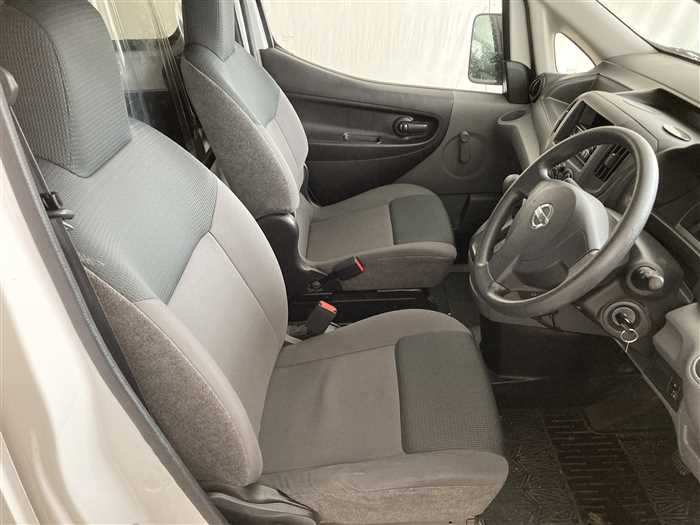 2013 Nissan NV200 Vanette DBF-VM20 (UW-69f5a9e19d4df)[9]