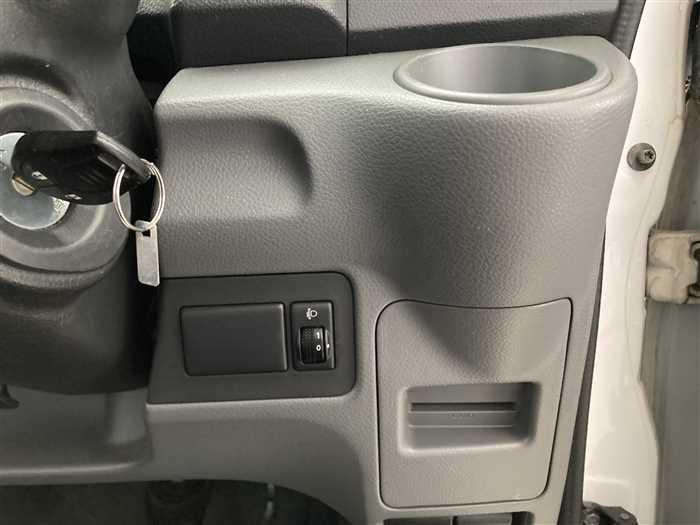 2013 Nissan NV200 Vanette DBF-VM20 (UW-69f5a9e19d4df)[16]