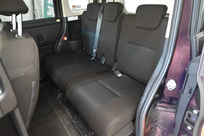 2021 Toyota Roomy 5BA-M900A (UW-69f5a9e1bb47c)[11]