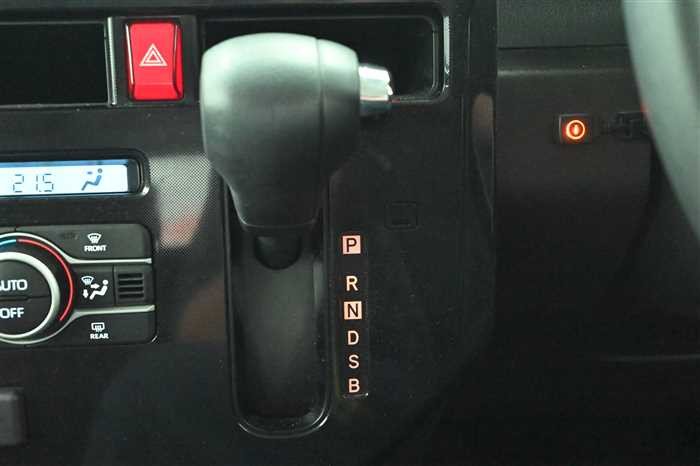 2021 Toyota Roomy 5BA-M900A (UW-69f5a9e1bb47c)[22]