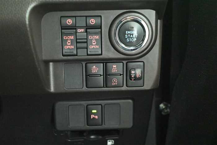 2021 Toyota Roomy 5BA-M900A (UW-69f5a9e1bb47c)[23]