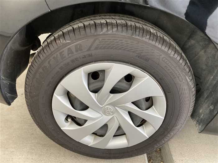 2021 Toyota Yaris 5BA-KSP210 (UW-69f5a9e285b67)[8]